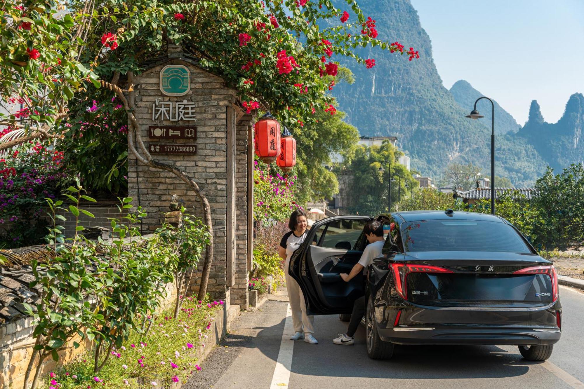 Leisure Courtyard Hotel Yangshuo-Free Shuttle Bus To Yangshuo Station Stay 2 Nights One Way Dış mekan fotoğraf
